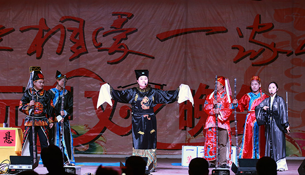 圖八 青年教職工《新版包公斷案》.jpg