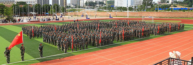 1599465987698094.jpg 軍訓(xùn)匯演現(xiàn)場.jpg