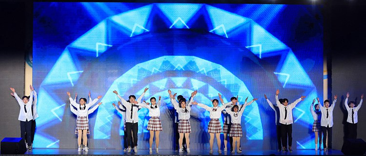 開場舞.JPG