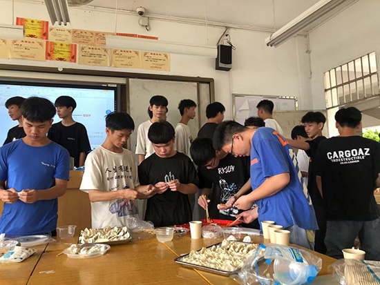 1663052787878872.jpg 09慶中秋勞動(dòng)實(shí)踐.jpg